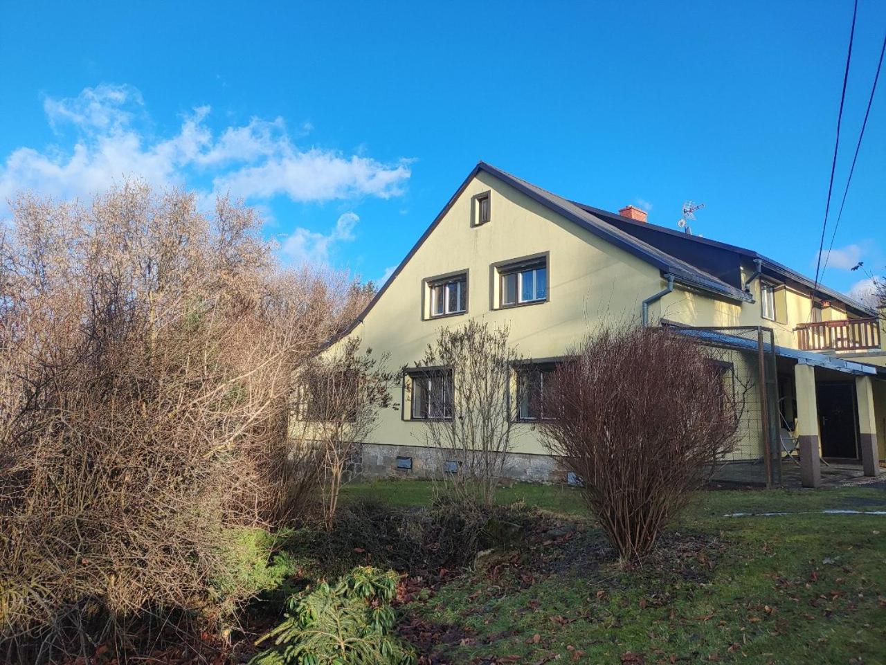 Na Kopci 84 Apartment Stare Krecany Exterior photo